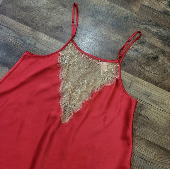 Victoria's Secret Satin Red & Shimmering Gold Lace Babydoll Slip Size Medium - Picture 2 of 8